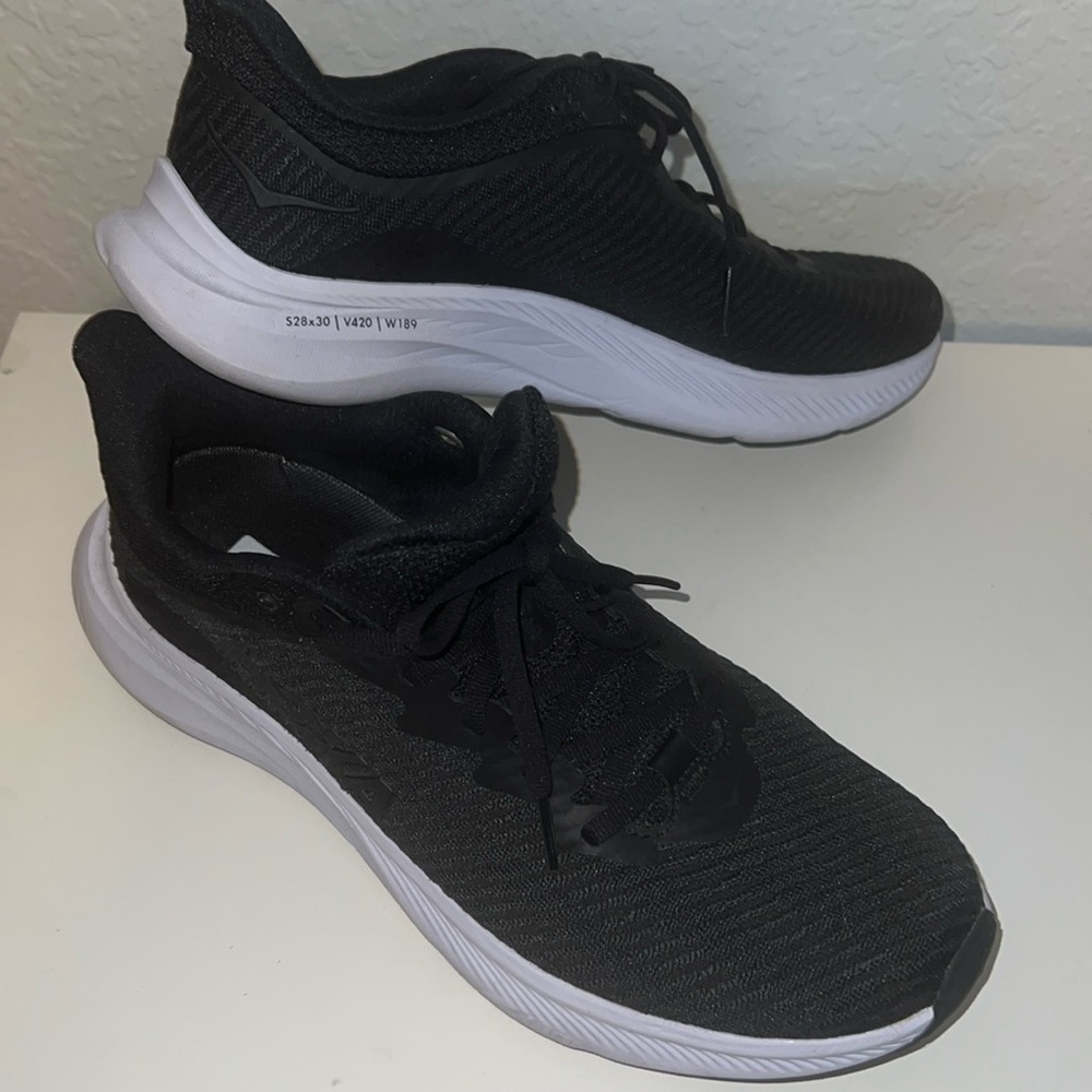 EUC! Women’s Hoka One Solimar- Size 9